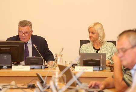 6. SEJA OBČINSKEGA SVETA 14 FOTO LJUBO VUKELIČ